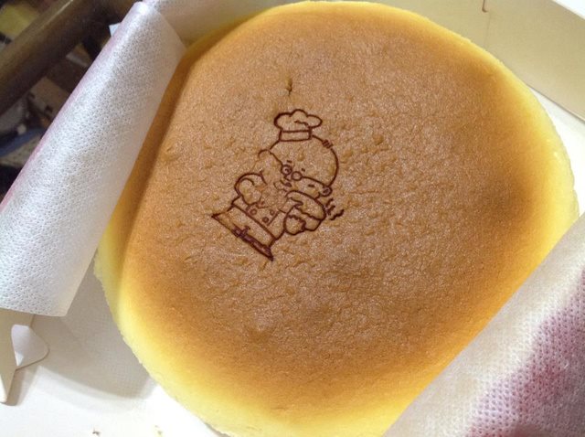 Uncle Tetsu s Cheese Cake 徹思叔叔的店 烤起司蛋糕