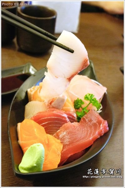 【花蓮食記】賀川壽司屋｜新鮮又大顆的生魚片握壽司