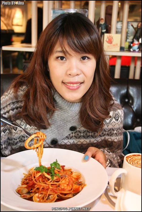 台北西門町吃吧 大推香辣夠味的海鮮辣味番茄扁麵