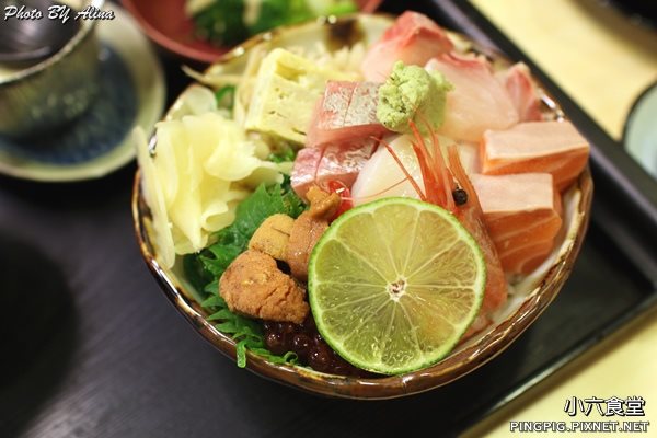 台北小六食堂 行天宮站旁好吃的海膽海鮮丼蓋飯