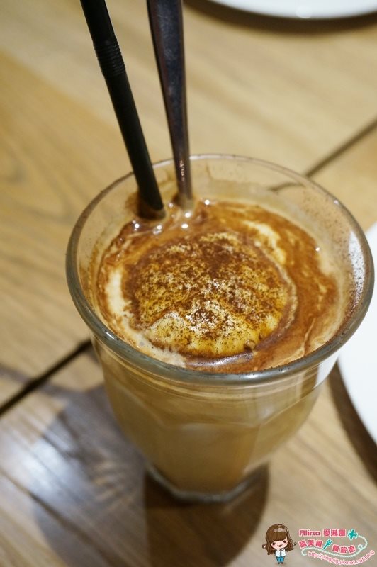 【台北美食】Kaya Kaya Cafe 好吃烘蛋配香嫩烤雞,姐妹聚餐好選擇