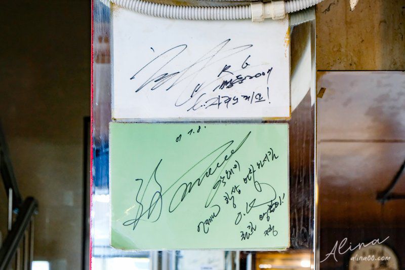 首爾美食 弘大新村 鐵路王排骨 烤肉店-1個人也能輕鬆吃,連韓星都愛!
