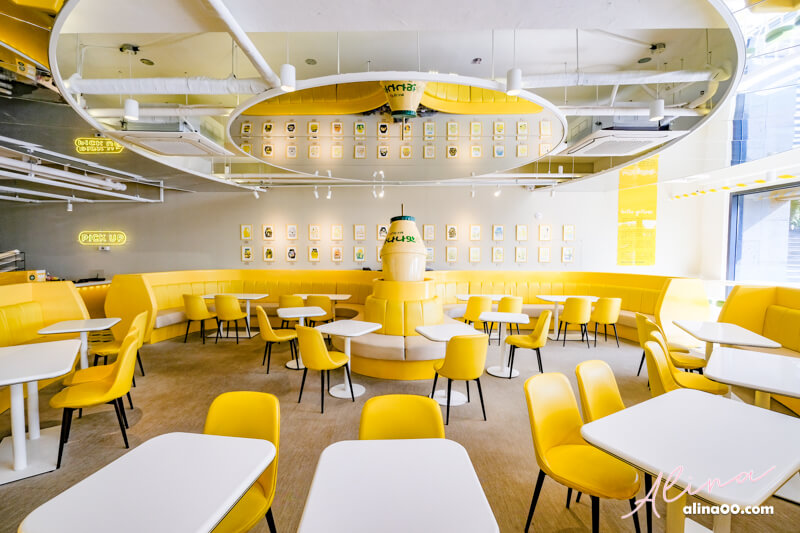 香蕉牛奶咖啡館 YELLOW CAFE