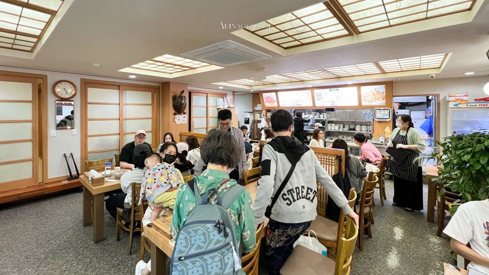 餐廳座位空間