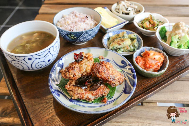【首爾美食】弘大 米米便當食堂 可愛又美味的一人友善餐廳-每日特餐口味變化